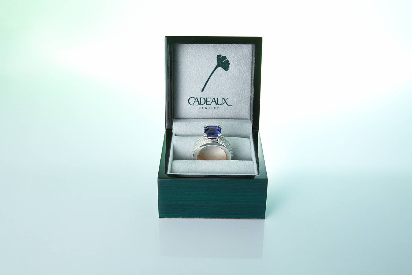 The Cadeaux gift box